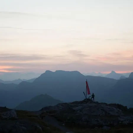 Burgi's - Adults Only Frühstückspension Lech am Arlberg