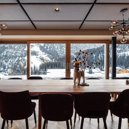 Burgi's - Adults Only Frühstückspension 3*