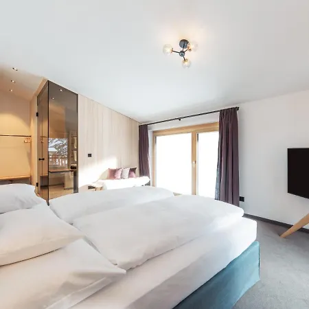 Burgi's - Adults Only 3*