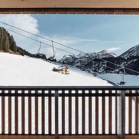 Burgi's - Adults Only 3* Lech am Arlberg