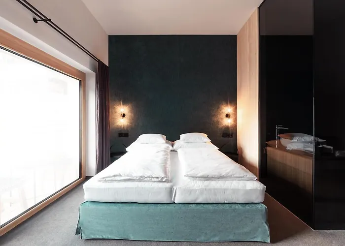 Burgi's - Adults Only Bed & Breakfast